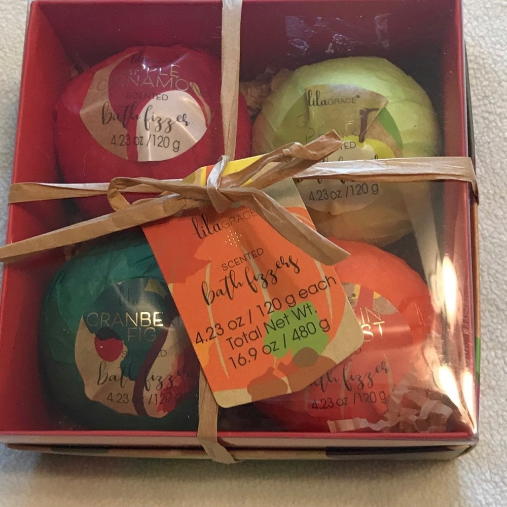 Bath bomb fizzies gift set 4 single wrapped deluxe luxury bombs